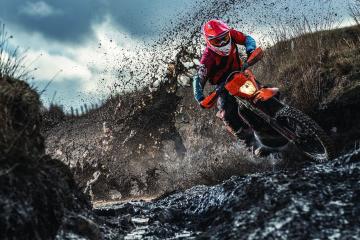 开云体育-足球宇宙的梅西走廊，内马尔的巴西与日本队的精密进攻密码