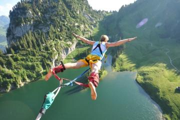开云官网-青铜时代的回响，当德国战车逆转宿命，桃田于无声处听惊雷