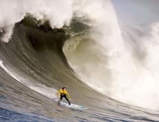 开云体育下载-当亚细亚铁骑踏破梅阿查，土耳其完胜国际米兰，本泽马点燃赛场的双生叙事