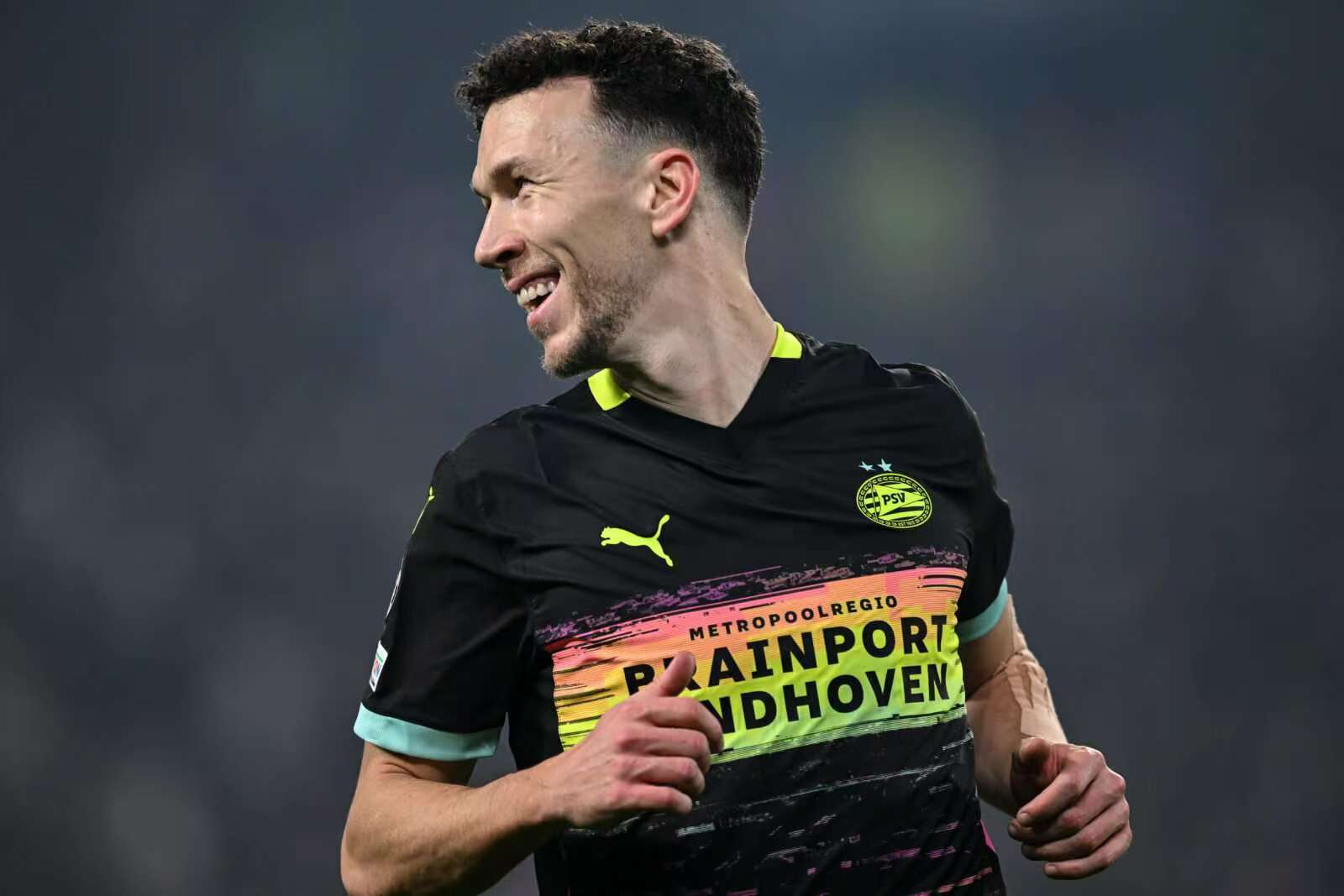 开云体育在线-尤文图斯外援表现亮眼，助球队逆转