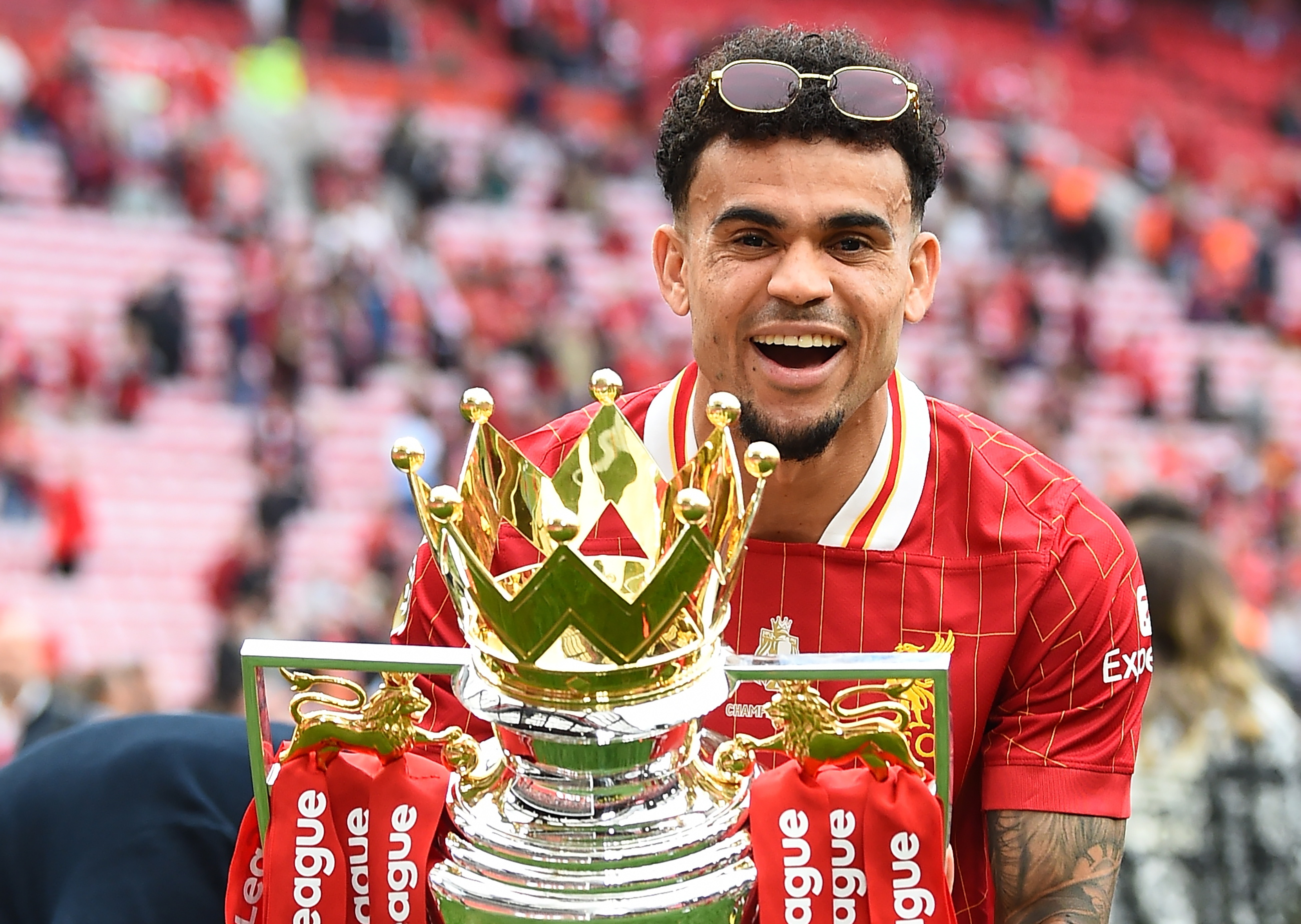 开云体育下载-利物浦中场球员表现出色,助球队取得胜利