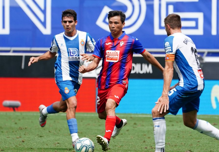 开云体育官网-都灵大胜保级对手，摆脱降级区困境