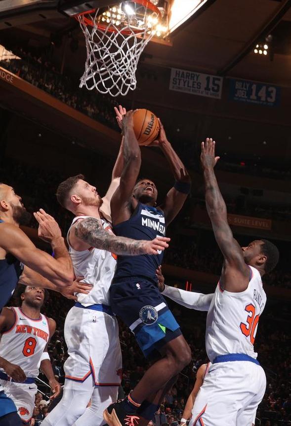 开云体育app-战术配合精准，西部区球队赢得关键胜利